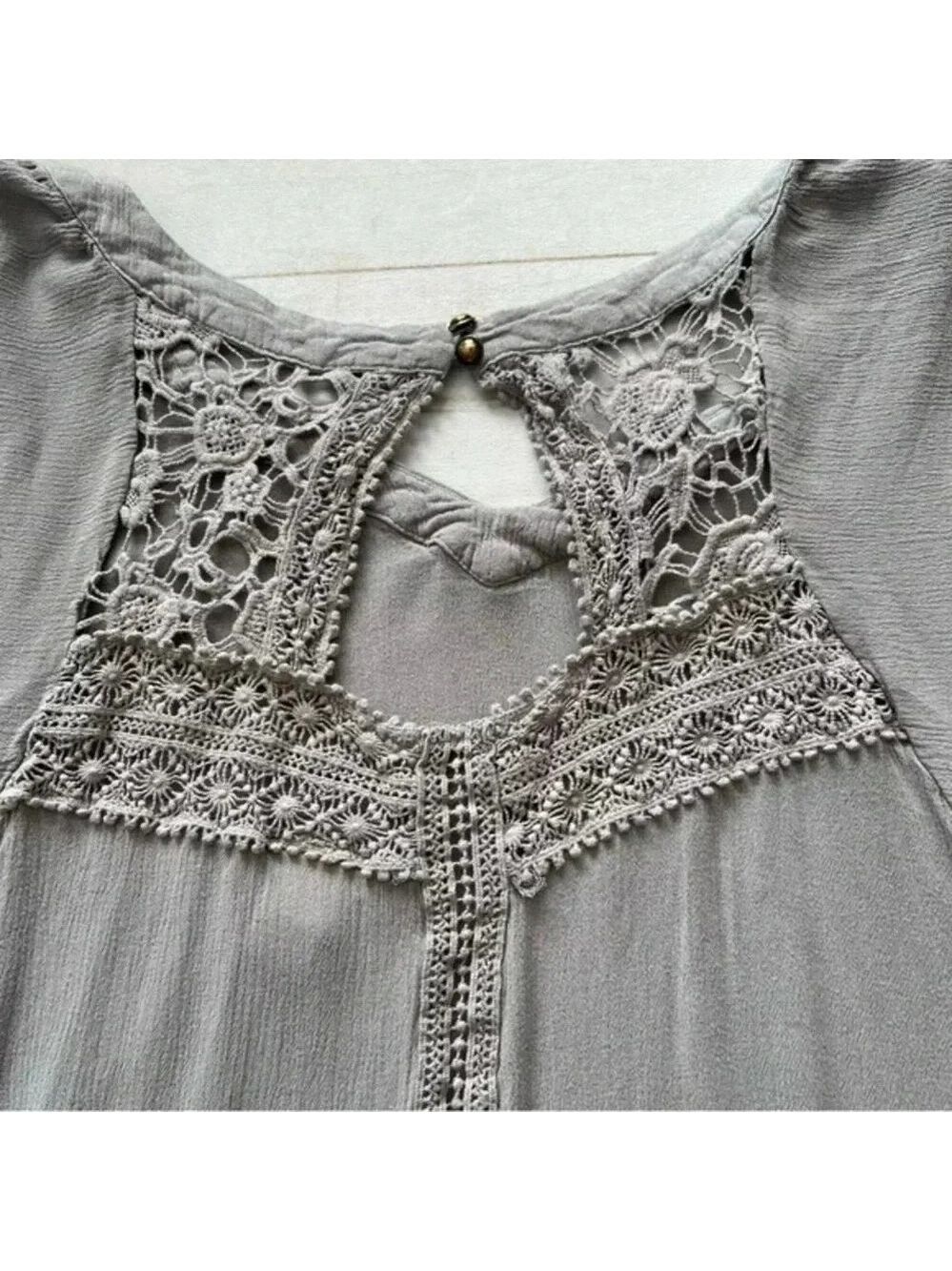Torrid women exclusive of lace trim gray top size 1 - Picture 4 of 10